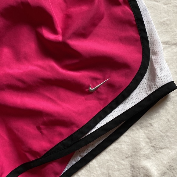 Nike Running Shorts - Picture 4 of 4